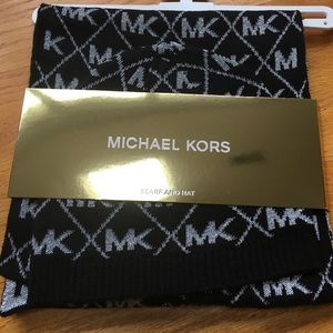 Michael Kors Scarf & Beanie Gift Set Black/Silver - NWT